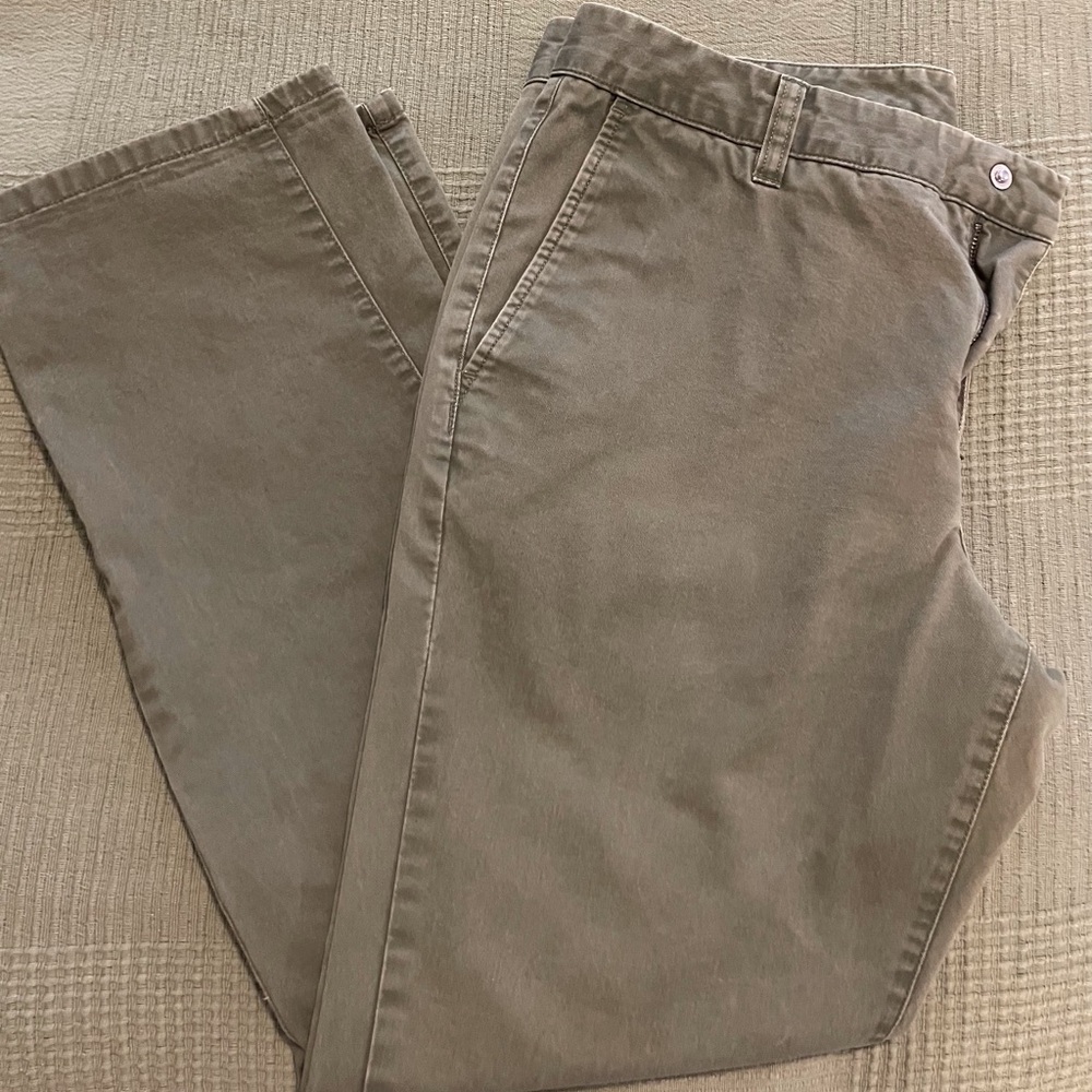 Bonobos Olive Green Chinos Relaxed Fit Cotton Blend